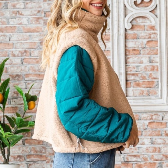 Sherpa Fleece Quilted Puffer Sleeve Cropped Half Zip Pullover Jacket Beige Combo - Picture 5 of 10